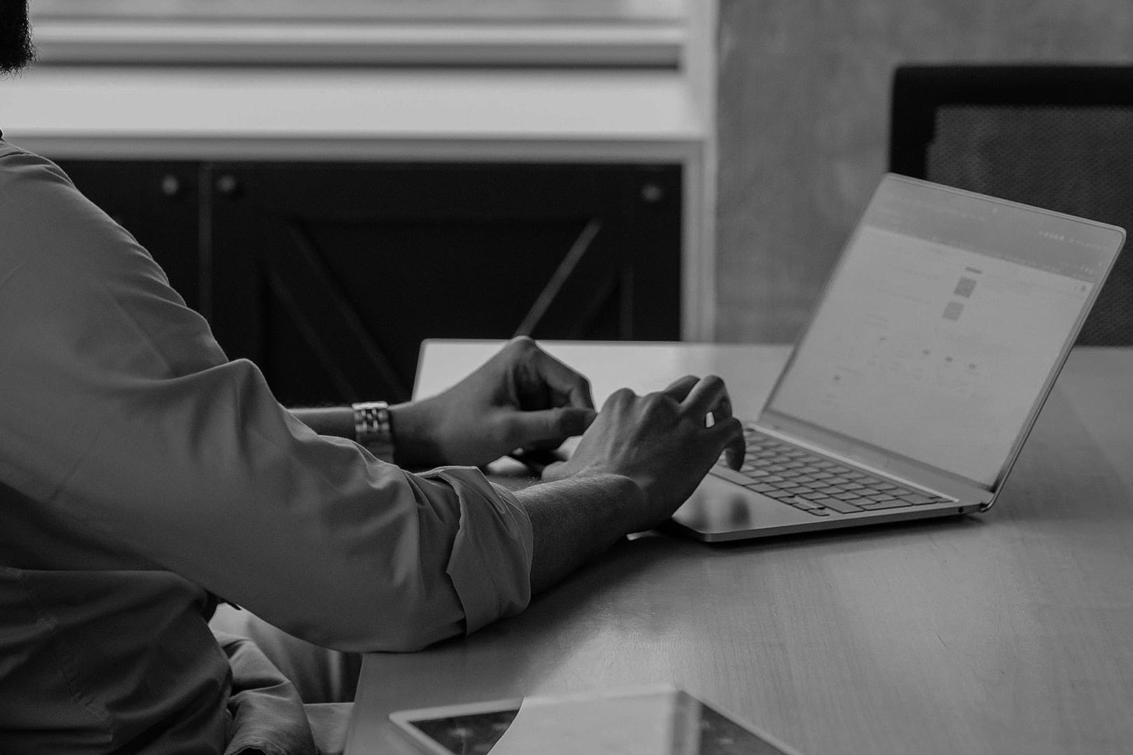 Design Thinking for Non-Designers: A Strategic Framework for Innovation — thinking article thumbnail